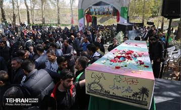 تشییع پیکر پاک و مطهر شهید گمنام در فدراسیون تیراندازی 15