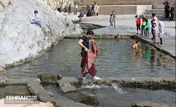 قالیشویی سنتی در چشمه علی 12