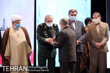 همایش نکوداشت پیشکسوتان و رزمندگان دفاع مقدس 41