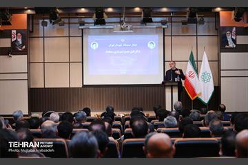 دیدار صمیمانه شهردار تهران با کارکنان شهرداری منطقه ۵