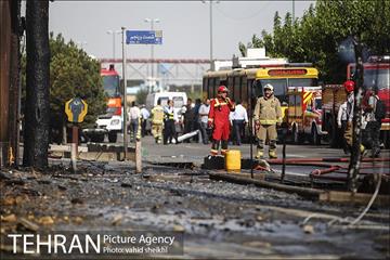 آتش سوزی در کارخانه رنگ  12
