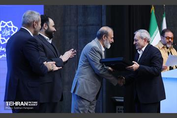 نشست هم‌اندیشی سرمایه‎‌گذاران و مدیران ارشد شهرداری تهران 36