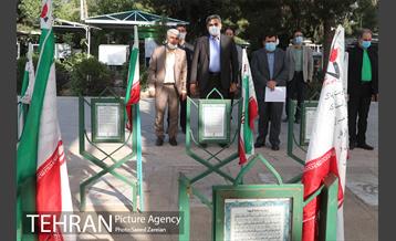 حضور شهردار تهران در بهشت زهرا(س) و مزار شهدای آتش نشان 16