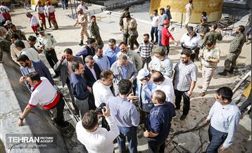 بازدید شهردار تهران از منطقه سیل زده امام زاده داوود(ع) 32