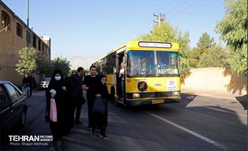 آیین بدرقه کاروان اعزامی اتوبوس های خادم الحسین (ع) 39