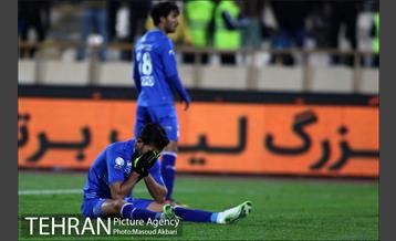 دیدار استقلال و گسترش فولاد در لیگ برتر فوتبال 26