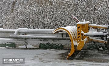 عملیات برف‌روبی در منطقه 5 21