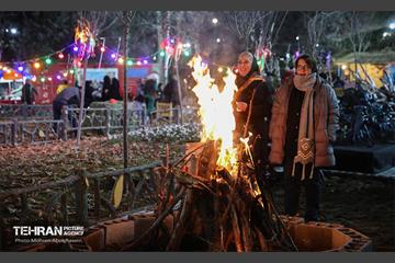 جشنواره «نور در یلدای ایرانی» در بوستان ملت 17
