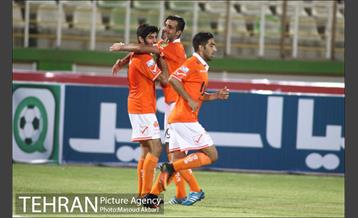 دیدار سایپا و گسترش فولاد در لیگ برتر فوتبال 27