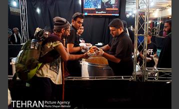 موکب هیئت الرضا(ع) در میدان حسن آباد 21