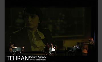 نمایش آینه های روبرو‎ 8