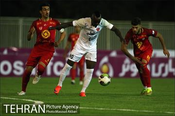 دیدار نقت تهران و پرسپولیس تهران در لیگ برتر فوتبال 19
