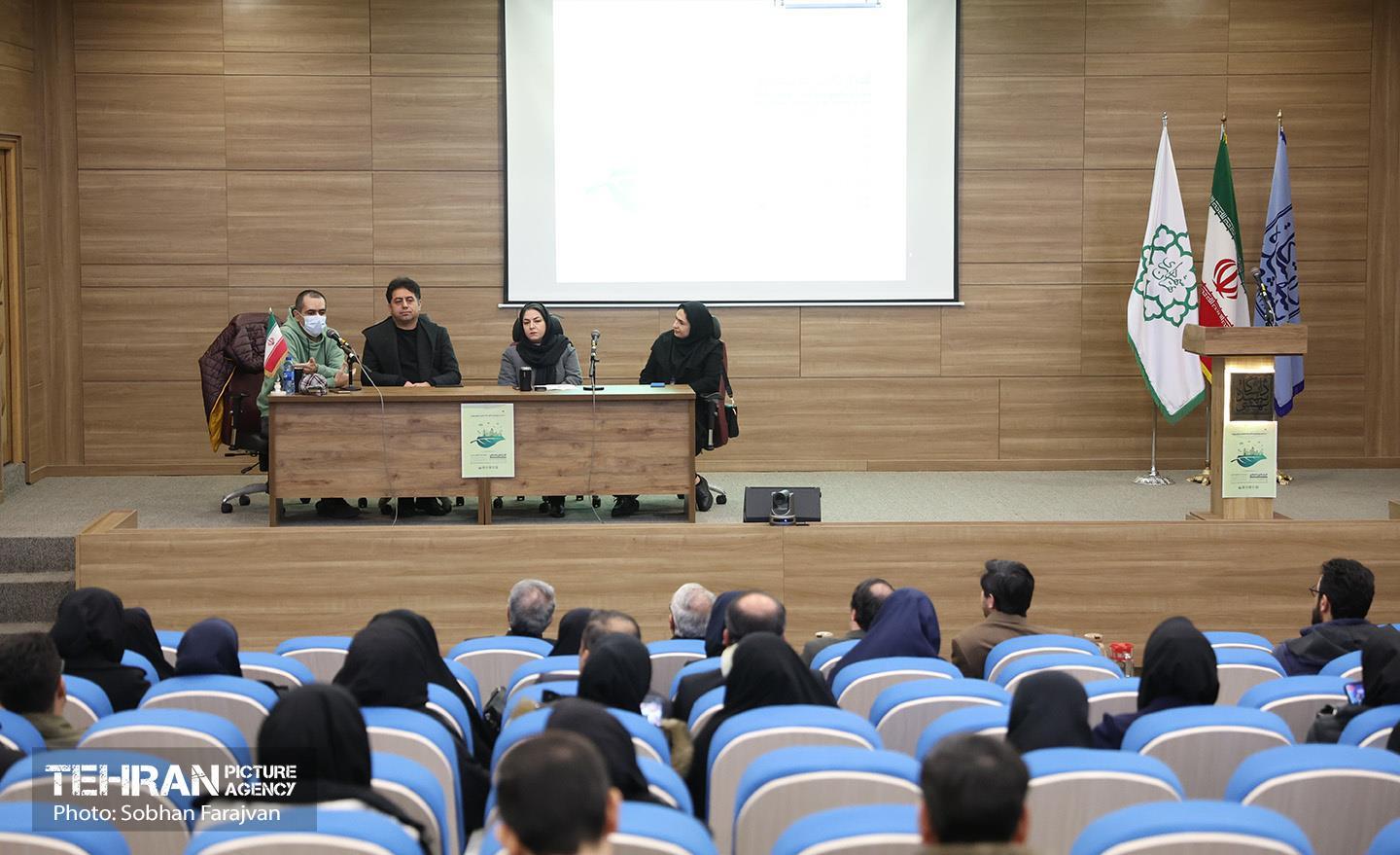 همایش تخصصی آموزش همگانی محیط زیست 11
