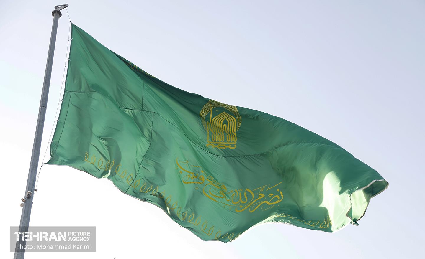 اهتزاز پرچم متبرک حضرت علی ابن موسی الرضا(ع)  17