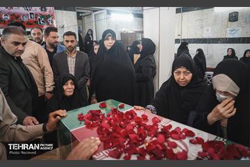 تشییع پیکر مطهر شهید محمد حسن زارعی در منطقه ۸ 15
