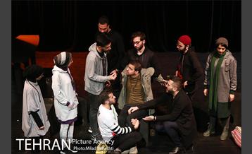 نمایش در کشور شما قابل دسترس نیست 15