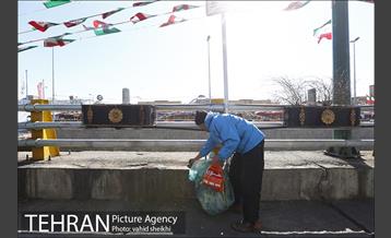 خدمات شهرداری تهران در پایان راهپیمایی ۲۲ بهمن 13