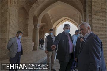 بازدید حناچی از باغ اتحادیه 15