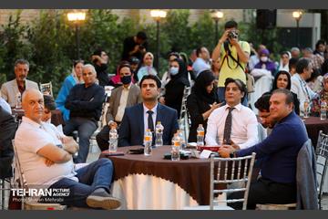 نشست هم‌ اندیشی اساتید و متخصصین طراحی صنعتی سراسر کشور با مدیران سازمان زیباسازی شهر تهران 8