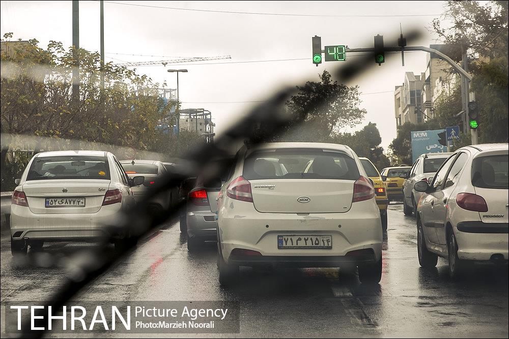ترافیک تهران در یک روز بارانی 14