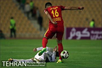 دیدار نقت تهران و پرسپولیس تهران در لیگ برتر فوتبال 2