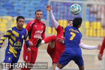 دیدار دوستانه تیم های فوتبال پرسپولیس و پارس جنوبی جم