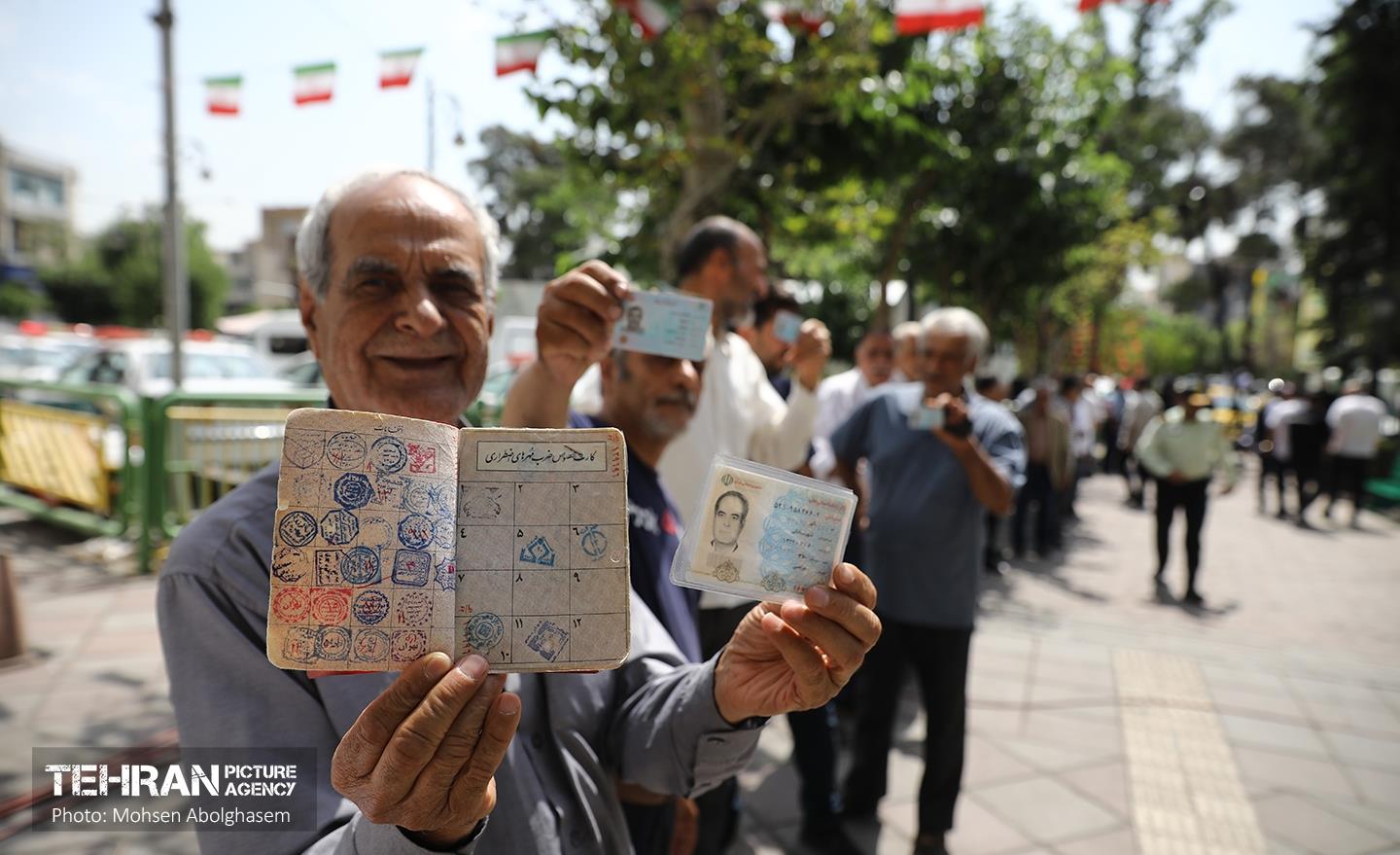 انتخابات چهاردهمین دوره ریاست جمهوری - مسجد النبی (ص) 32