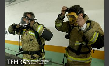 بازدید شهردار تهران از محل آتش‌سوزی ساختمان برق حرارتی وزارت نیرو  19