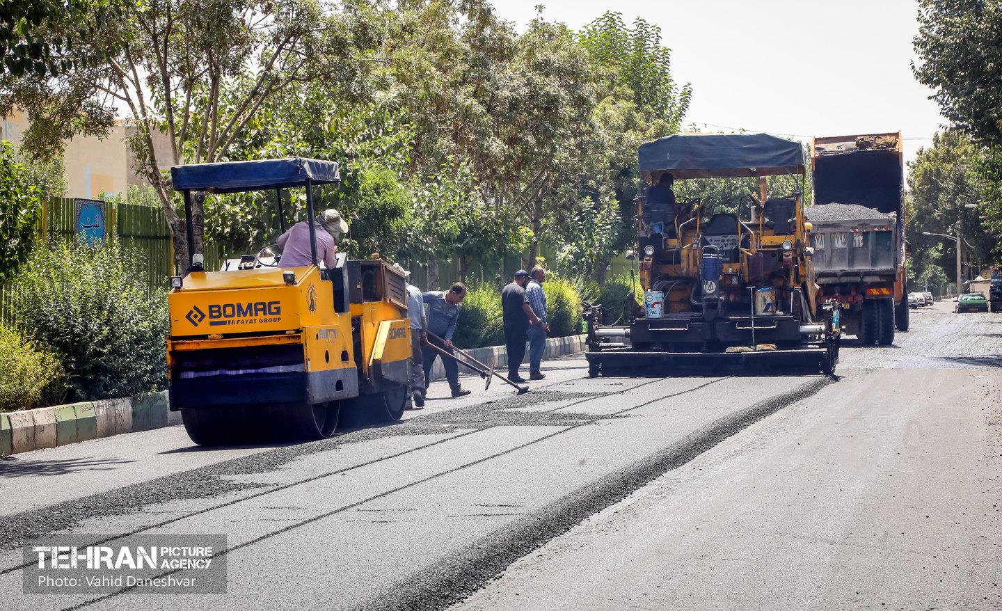 عملیات تراش و روکش مکانیزه آسفالت در سطح منطقه ۱۷