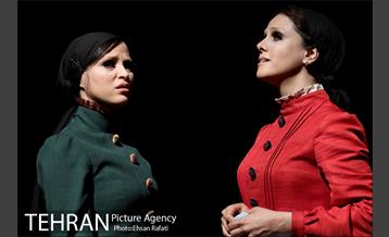 نمایش خانه‌اى در انتهاى خیابان بهار 7