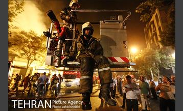 آتش سوزی گسترده در خیابان امیرکبیر 25