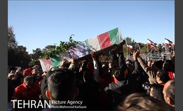 تشییع شهدای آتش نشان با حضور مردم در بهشت زهرا(س) 13