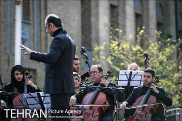 اجرای کنسرت محمد معتمدی 18