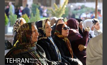 نخستین جشنواره خرمالو در روستای کشار سفلی 31