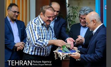 مراسم اهدای 7 دستگاه خودرو به برندگان شهروند 18