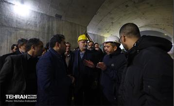 بازدید از تست گرم خط ۷ مترو 9