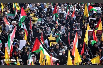 تجمع قدردانی از عملیات وعده صادق ۲ در میدان امام حسین (ع) 27