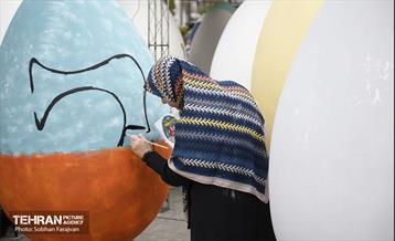 جشنواره تخم‌مرغ رنگی در میدان هفت تیر 5