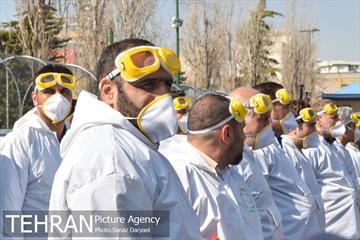 عملیات گندزدایی زدایی و ضدعفونی معابر اصلی و فرعی خیابان ولیعصر‎(عج) 10
