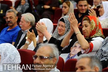 همایش عاشقانه تو را می‌خوانم 32