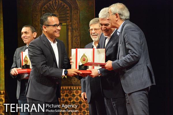 جایزه مصطفی(ص) در تالار وحدت 19