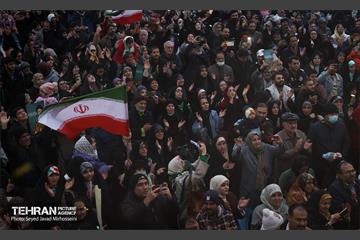 جشن نیمه‌شعبان در میدان ولی‌عصر (عج) 2 3