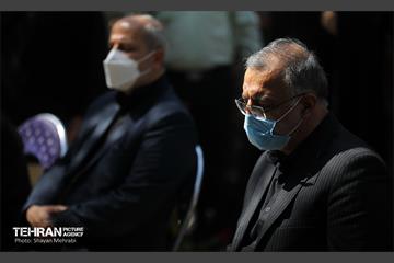 نواخته شدن زنگ دانش آموز شهید در قطعه شهدای گمنام 6