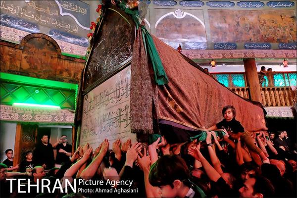 آیین نخل گردانی در تکیه های شمیران 4