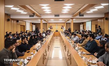 نشست شهردار تهران با منتخبین بنیاد ملی نخبگان 16