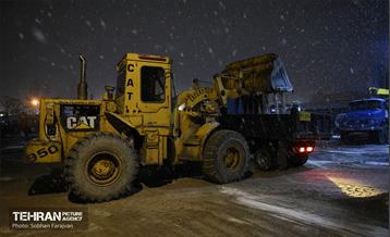 عملیات برف‌روبی در پایتخت 7