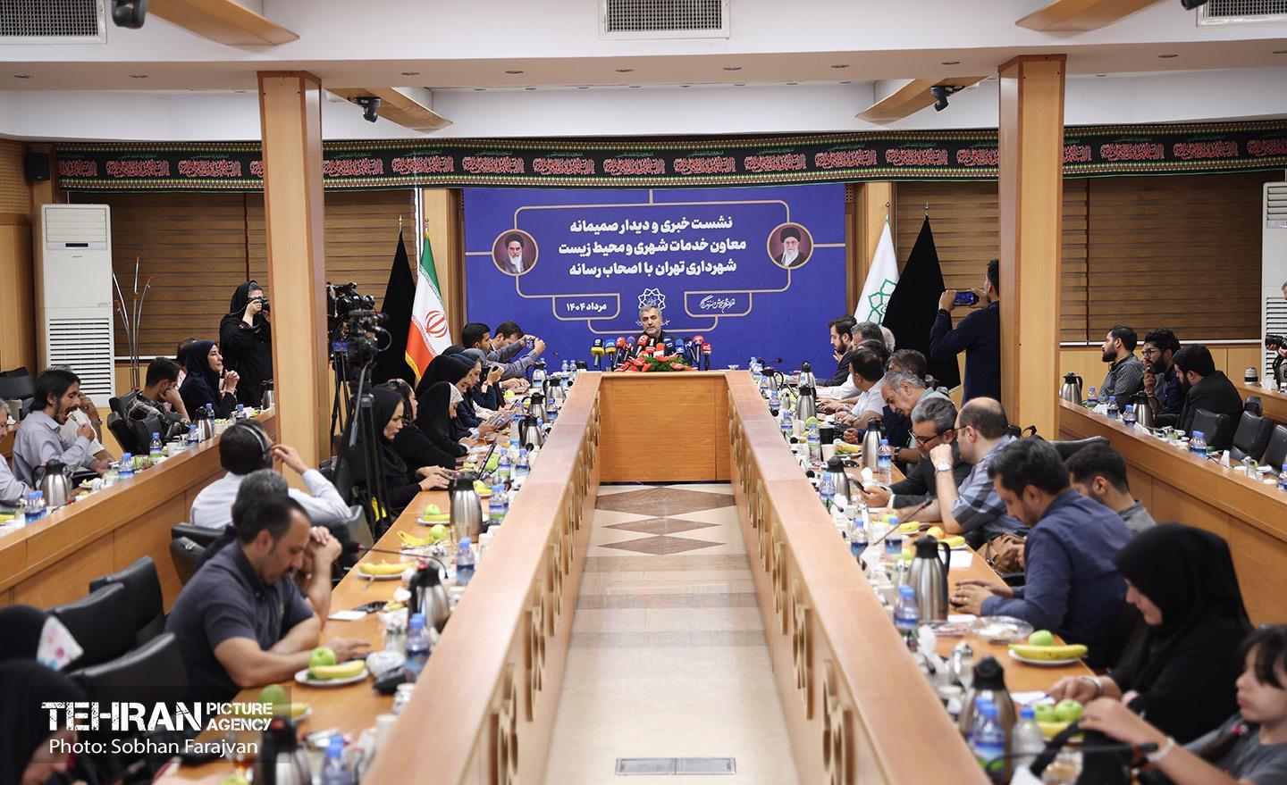 نشست خبری معاون خدمات شهری و محیط زیست 2