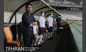 دیدار تیم های استقلال و پیکان 1