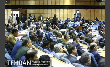 دومین همایش شهرداران و شوراهای اسلامی 9