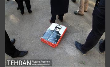 بدرقه عباس کیارستمی به خانه ابدی‎ 2